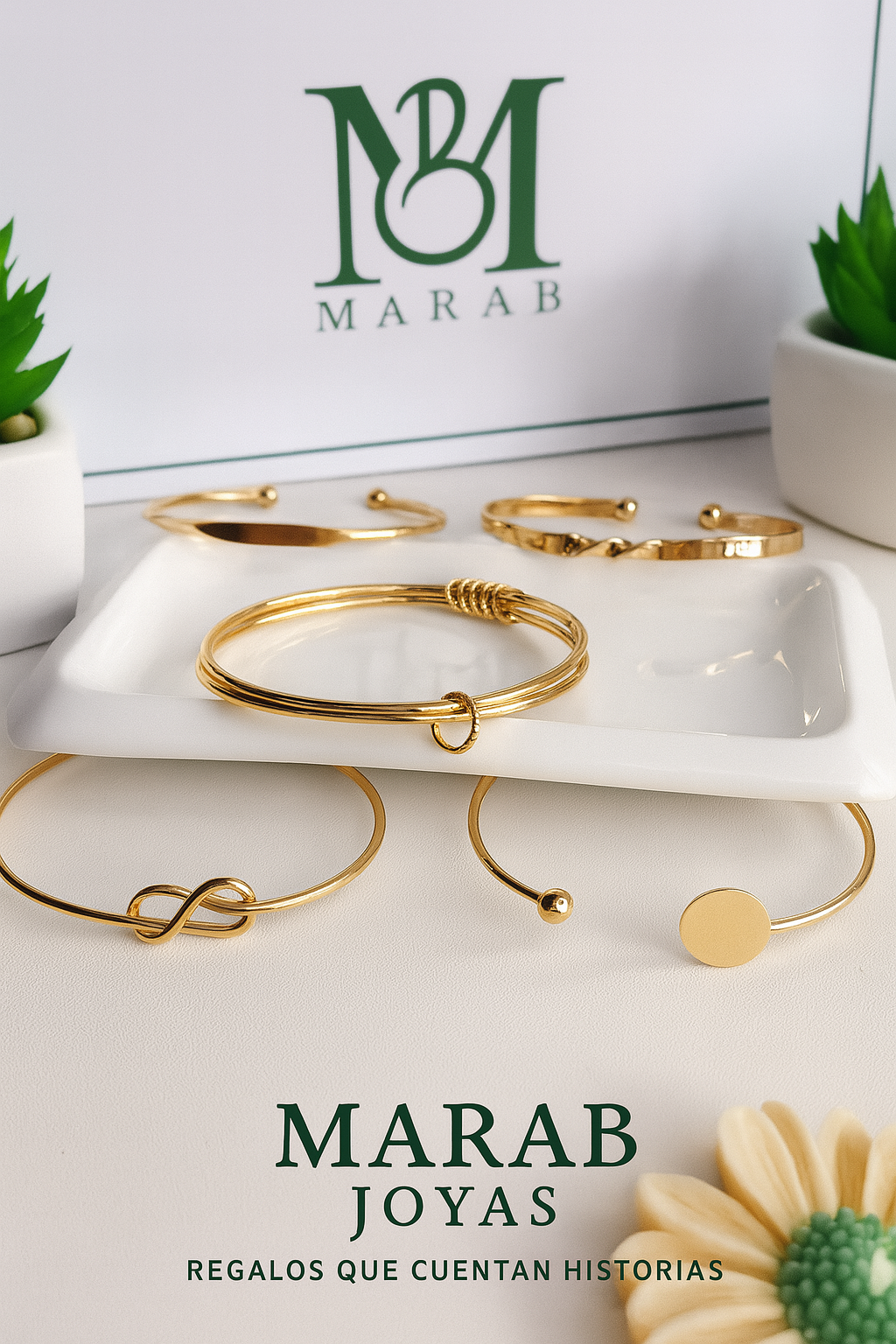 Set Minimalista de Brazaletes Dorados